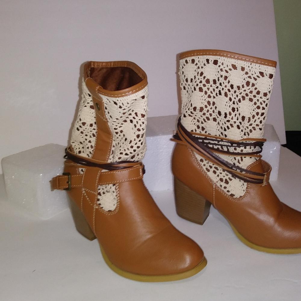 Francescas Boots - Picture 2 of 3